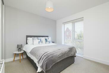 ツーリストアパートメント 2 Bed Premium House   Driveway Parking   Royal Derby Hospital 3 Mins