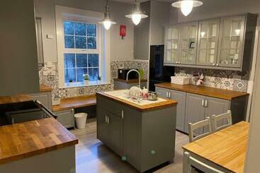 游客公寓 Spacious 4 Bed Holiday Home In The Heart Of Maidstone