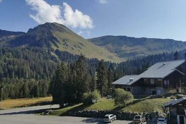 דירות לתיירים Studio Les Fleury