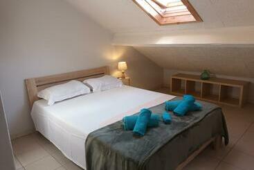 ツーリストアパートメント The Studio