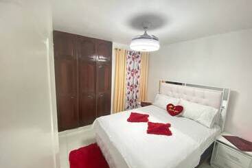 آپارتمان‌های توریست‌ها 9dr 3 Bedroom Apartment Near Monumental Area