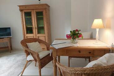 游客公寓 Ferienwohnung Rodenberg