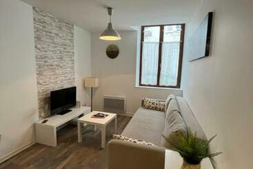 관광객 아파트 Grand Studio Rdc Au Calme, Centre Ville Prox Cathédrale Parking Possible