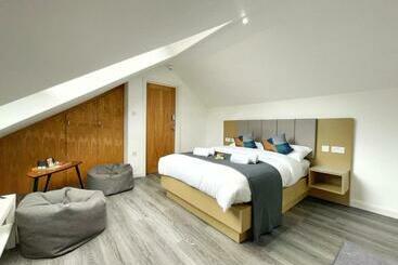 펜션 Crosskeys Edinburgh