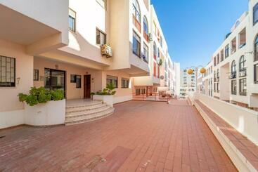 游客公寓 Quarteira Beach   2 D By Hellovacations