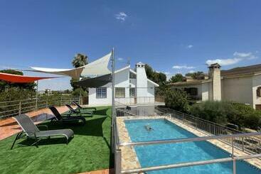 شقق خاصة سياحية Villafavorita Casa Rural