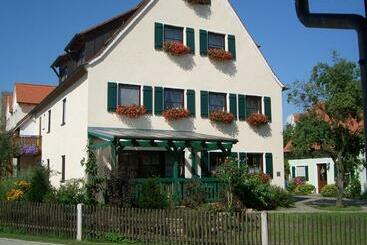 관광객 아파트 Ferienwohnung Neuendettelsau Nähe Nürnberg