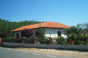 ツーリストアパートメント La Viña