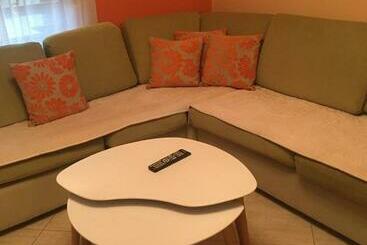 Appartamenti turistici Private Residence Full Apartment In Golem