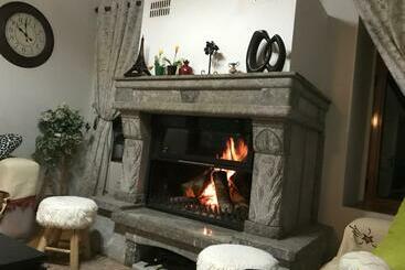 游客公寓 Vila Korchari Dardhe