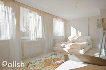住宿加早餐  Forest Villa 2, 6 Minutes From Istanbul Airport