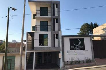 هتل Nueva Luna