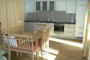 Сельский дом Familienbauernhof Kohler