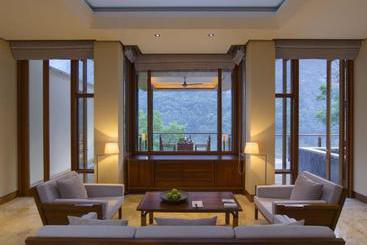 Brilliant Resort And Spa Chongqing