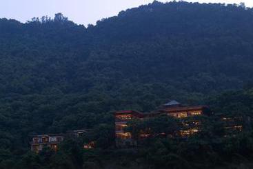 Brilliant Resort And Spa Chongqing