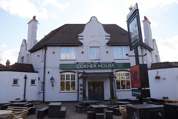 فندق Corner House Inn By Greene King Inns