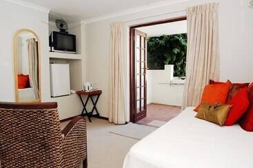 هتل Knysna Country House