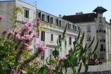 هتل Montchapet Dijon Centre