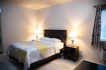 酒店 Premium Inn And Suites