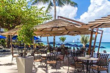 호텔 The Sandpiper