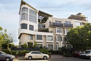 Отель The Saneer Jaipur