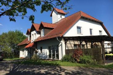 בית מלון כפרי Garni Zur Mühle