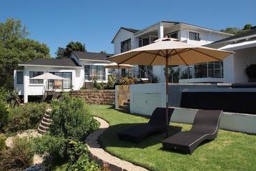 پانسیون Cambalala Guest House