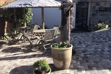 پانسیون Le Blue Guest House