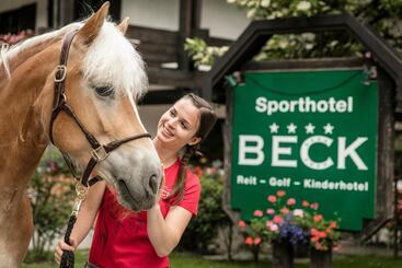 Sporthotel By Alpenlodge