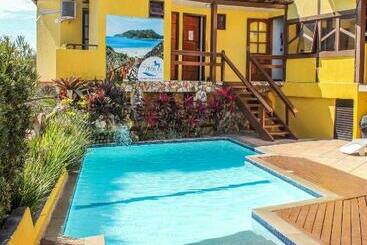 هتل Pousada Alto Do Mirante Da Prainha