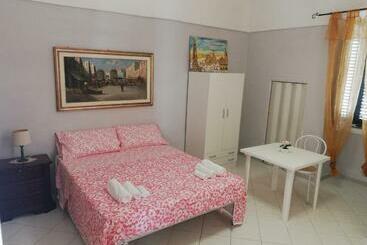 פנסיון La Casetta Di Mary