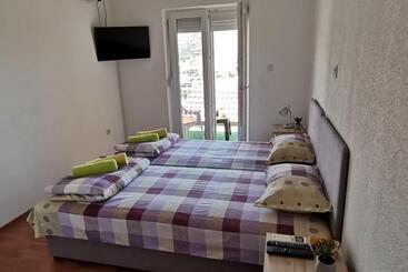 آپارتمانهای توریستها Apartman Dada