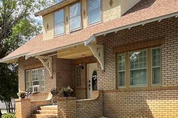 مبيت وإفطار The Coffey House