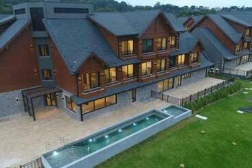 Отель Laghetto   Chateau Du Golden Gramado