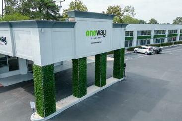 هتل Oneway Savannah