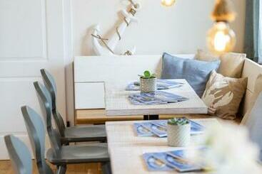 تختخواب و صبحانه Gästehaus Winzerkajüten