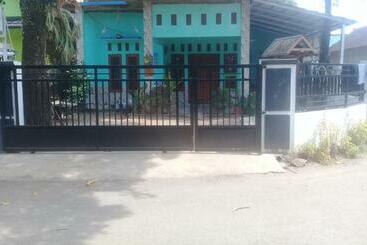 游客公寓 Putry Risky