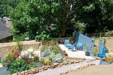 مبيت وإفطار Chambre D Hote Familiale De La Maison Bleue