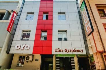 Hotel Oyo 39935 Elite Residency