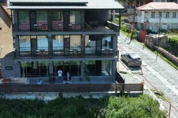 בית מלון כפרי Best View Kazbegi