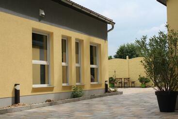 ホテル /pension Rast& Ruh