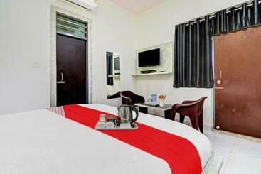 בית מלון כפרי Flagship Good Times Guest House