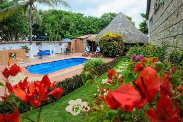 هتل Portoazul Casa De Playa