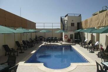 پانسیون Qronfli Holiday Accommodation