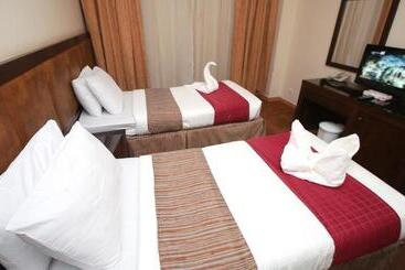 Отель Rawabi Al Zahrah