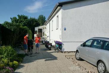 مبيت وإفطار Pension Am Haffeld