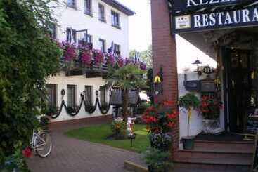 Отель Restaurant Am Berg