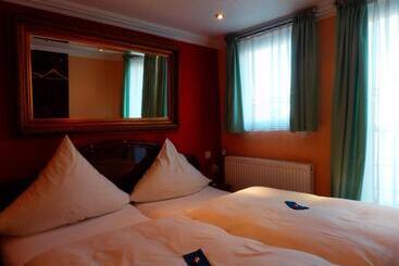 هتل Schiff Perle Bremen