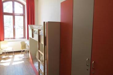 هتل Younior  Stralsund