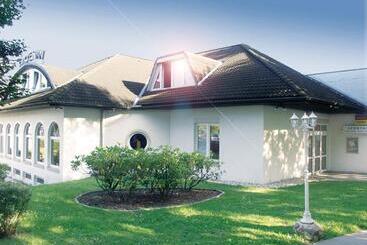 Sporthotel Racket Inn